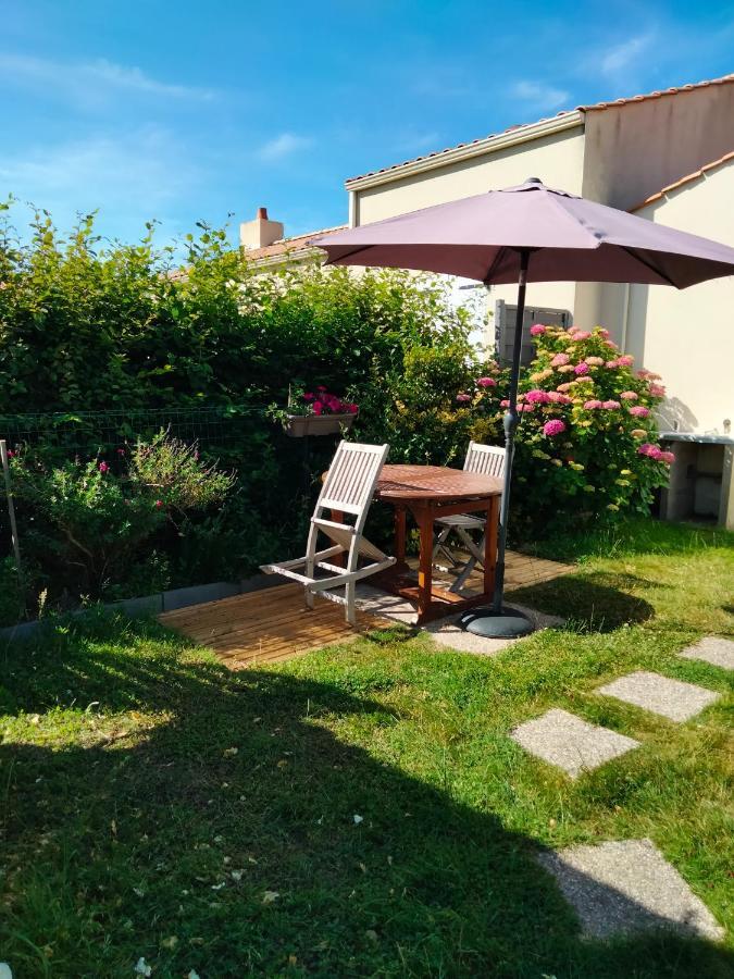 Mer A Pied Vrai Lit Linge Fourni Jardin 布雷蒂诺斯梅尔 外观 照片