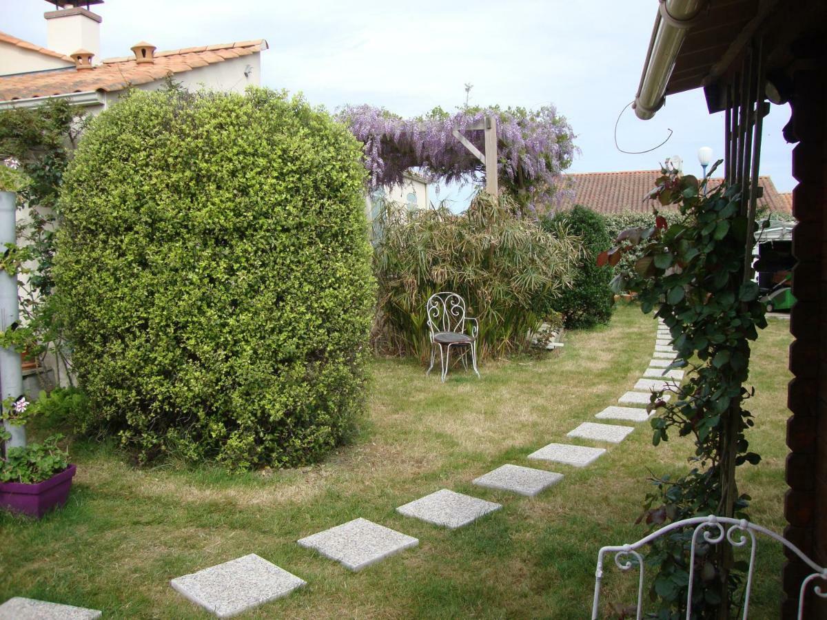 Mer A Pied Vrai Lit Linge Fourni Jardin 布雷蒂诺斯梅尔 外观 照片